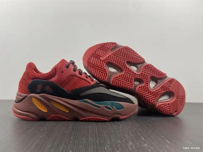 hype Red HQ6979 700 Yeezy Boost Adidas Hi-Res 0518